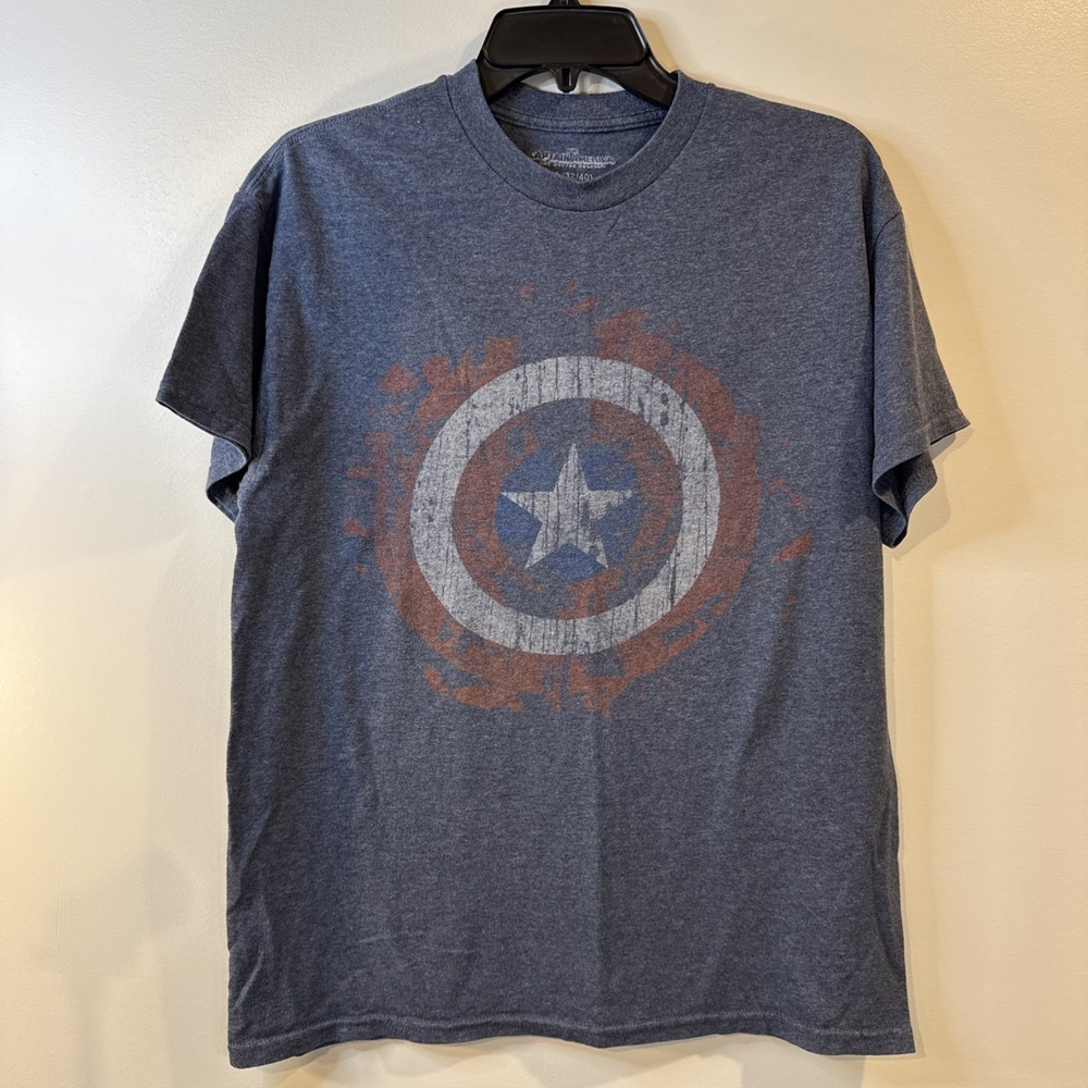 Captain‎ America Men's Shirt Medium The Winter Soldier Short Sleeve Crew Shield